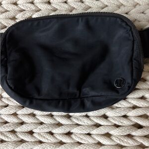 lululemon athletica everywhere fanny pack black belt bag